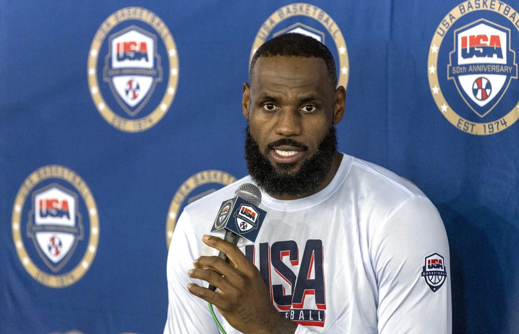 JUST NOW LeBron James sends a strong message to France team ahead of